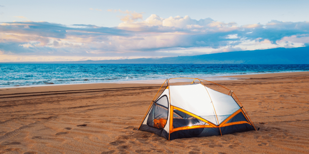 acampar na praia