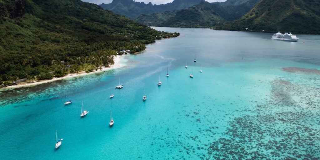 Passeios de barco entre ilhas