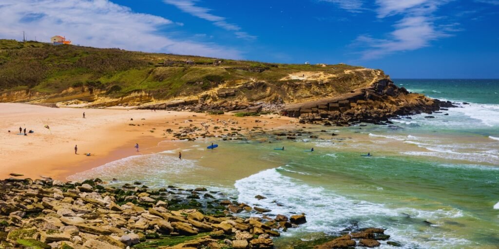 Praia das Maçãs: mar e tranquilidade