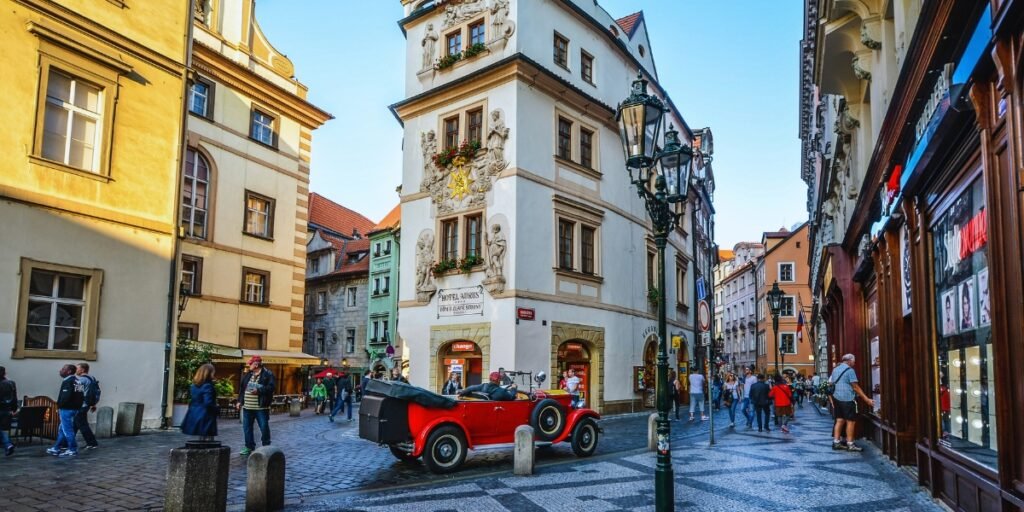 Karlovy Vary: águas termais e sofisticação