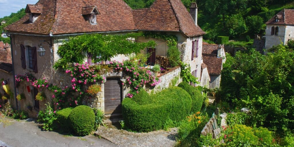 Saint-Cirq-Lapopie: Tesouro sobre o penhasco