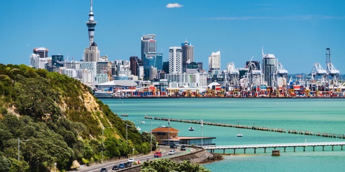 Explore Auckland,
