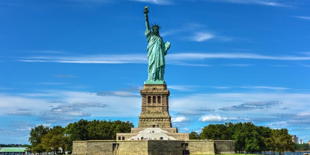  Liberty Island