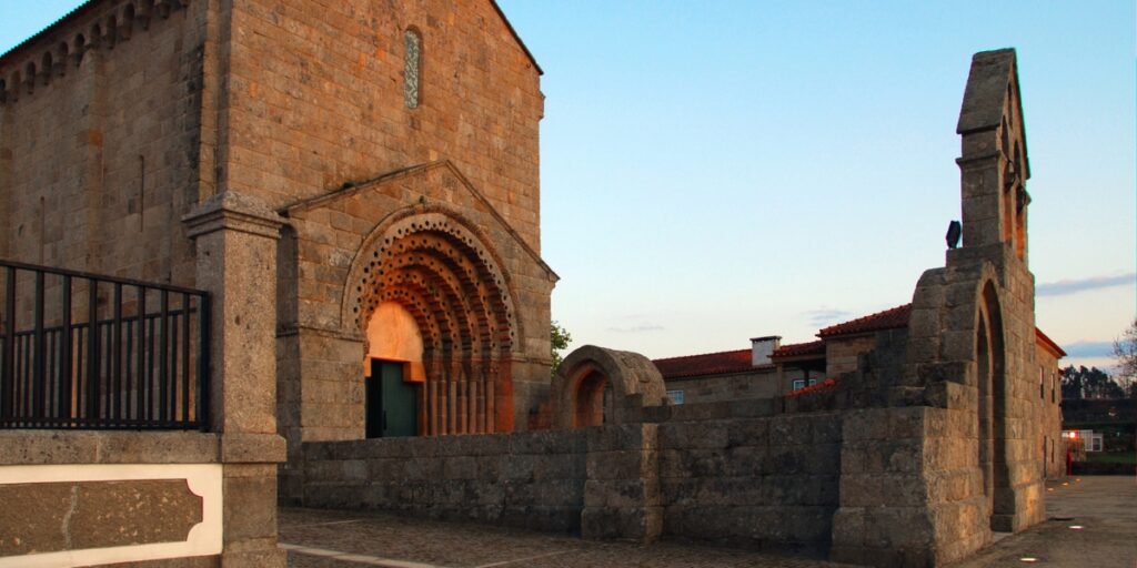 Mosteiro de Paço de Sousa