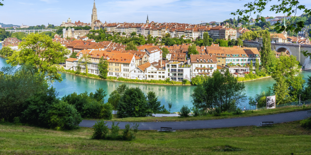 Caminhada ao longo do rio Aare