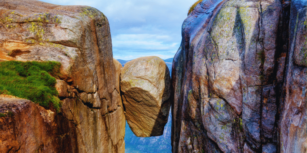 Kjeragbolten: a pedra suspensa de Stavanger