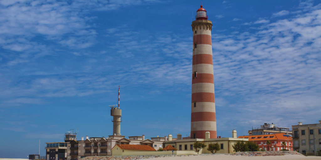 Farol na Praia da Barra em Aveiro