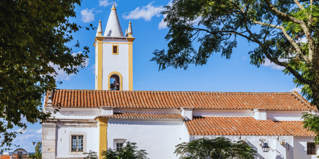 Évora